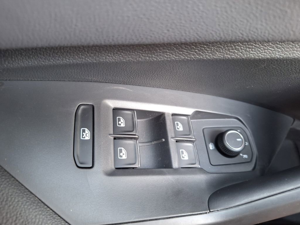 New 2026 Volkswagen Jetta SEL image 18