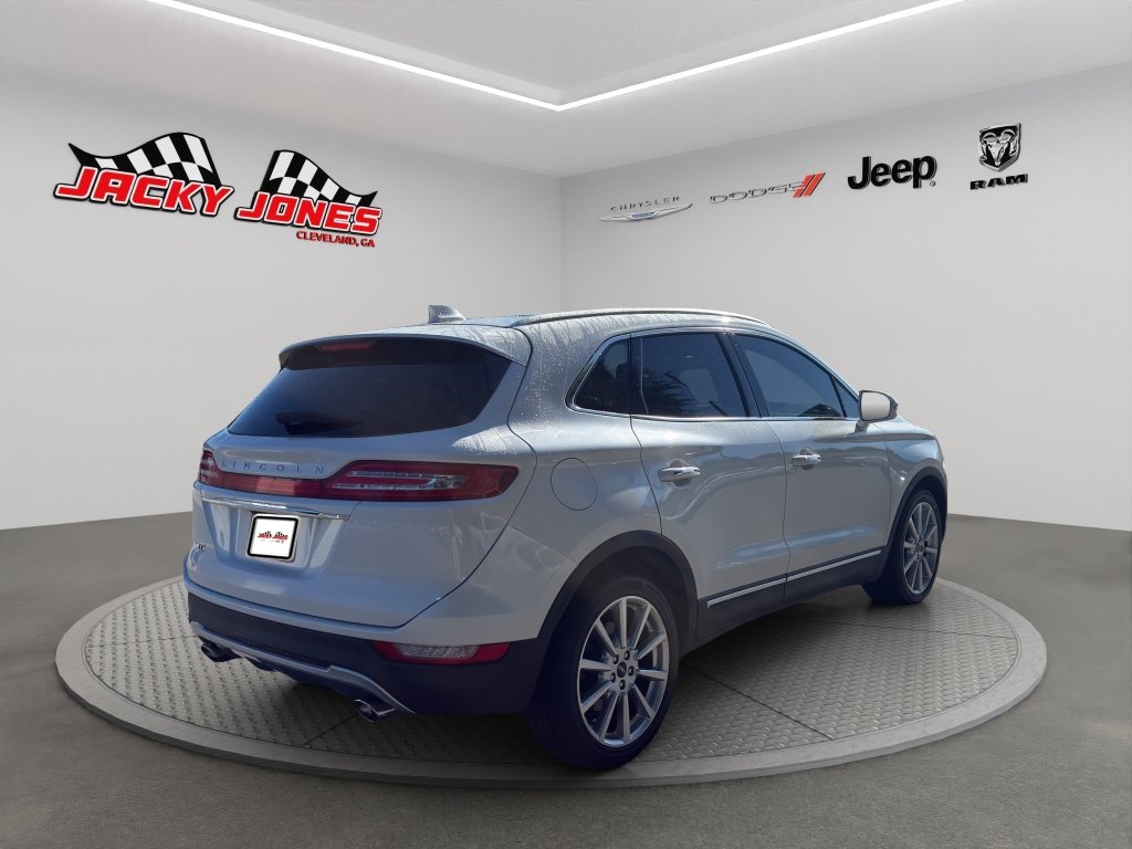 Used 2019 Lincoln MKC Reserve w/ MKC Technology Package FWD image 10