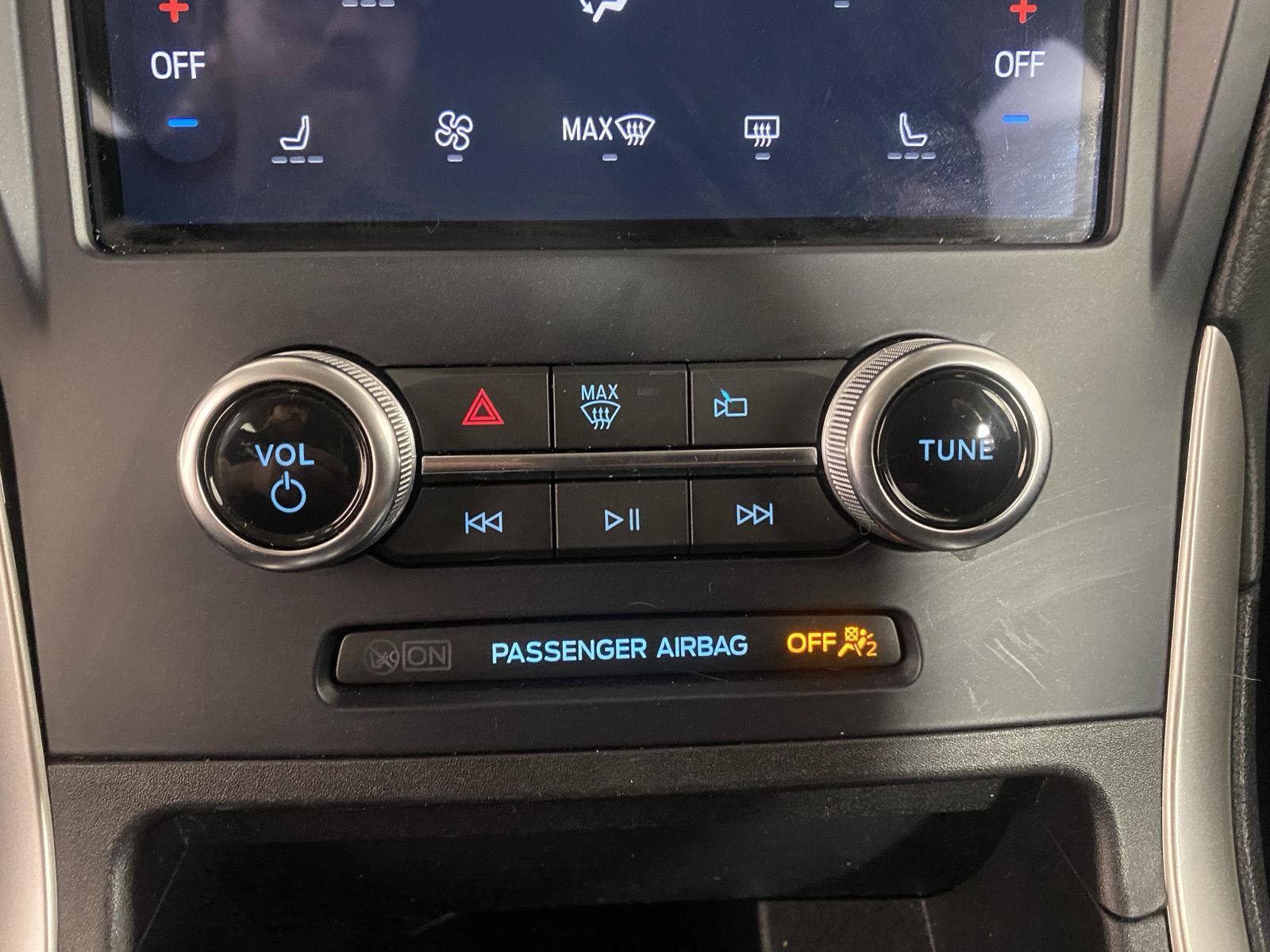 Used 2023 Ford Edge SEL w/ Convenience Package AWD/4WD image 22