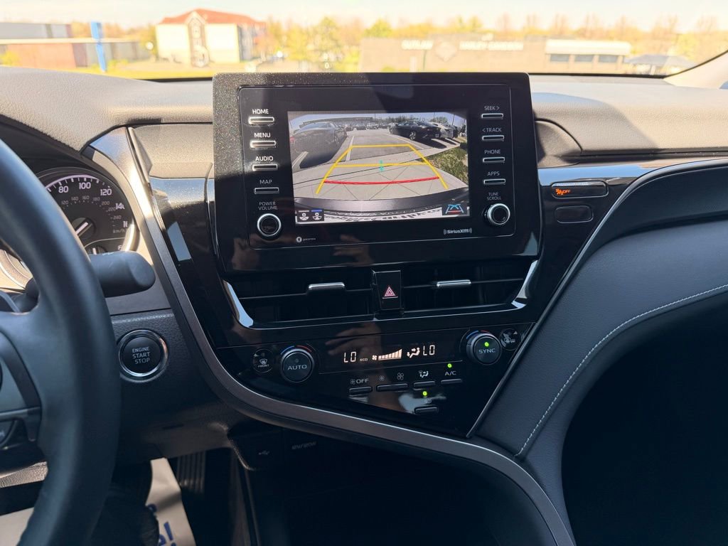 Used 2022 Toyota Camry SE w/ Convenience Package image 20