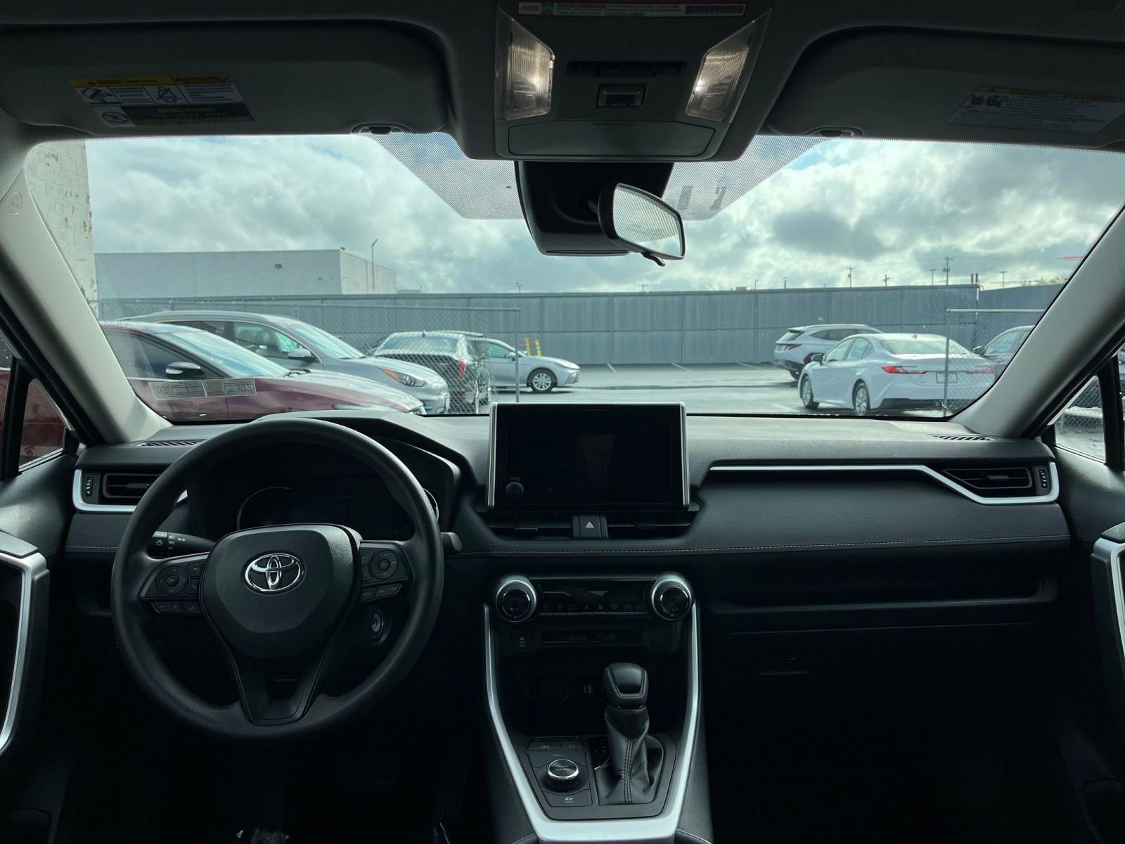 Used 2025 Toyota RAV4 LE image 32