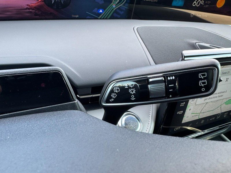 Certified 2024 Lincoln Nautilus Premier image 21