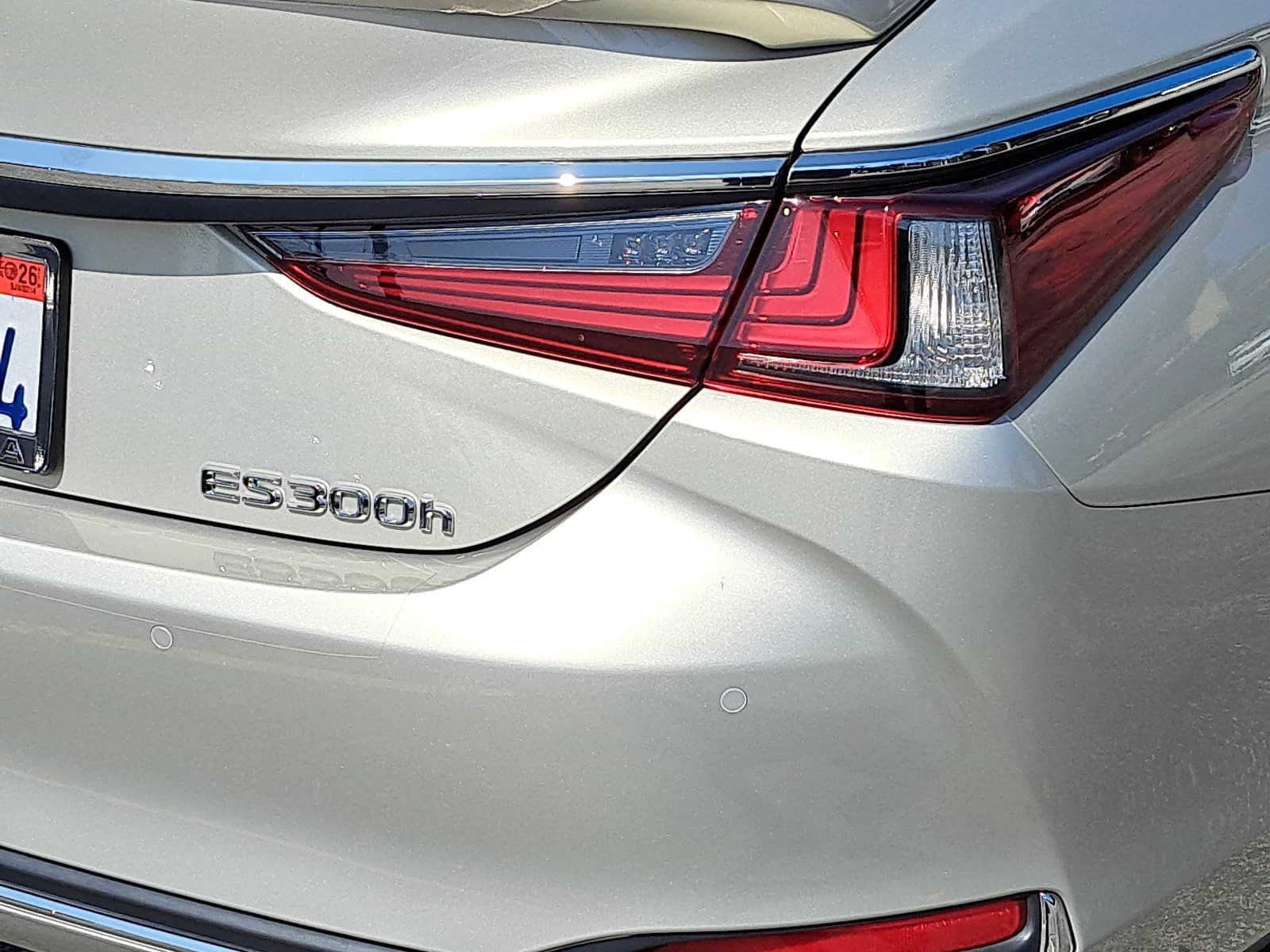 Used 2024 Lexus ES 300h w/ Premium Package FWD image 37