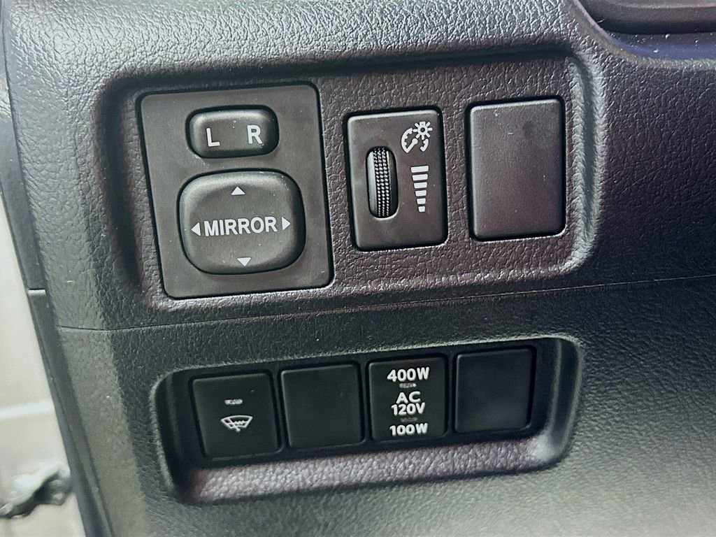 Used 2017 Toyota 4Runner SR5 Premium AWD/4WD image 11