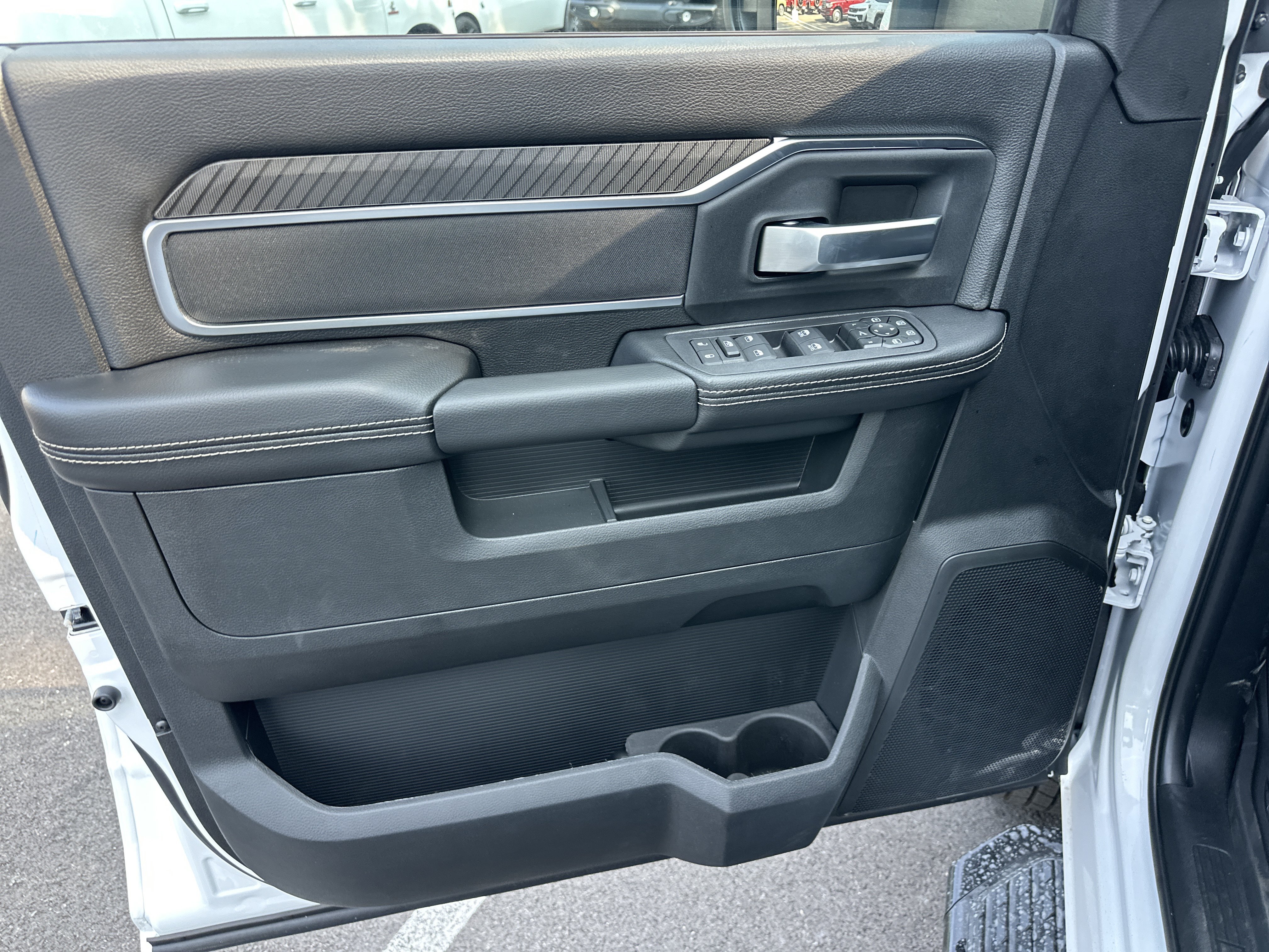 New 2026 RAM 3500 Big Horn AWD/4WD image 30