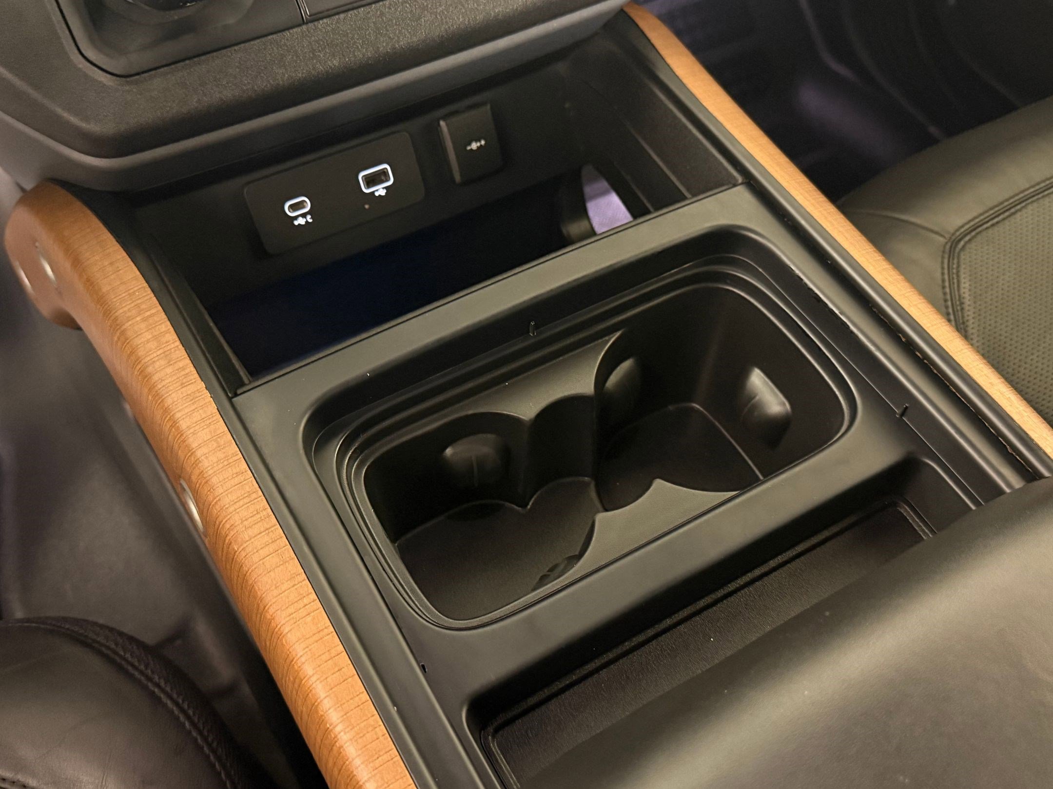 Used 2021 Land Rover Defender 110 X image 27