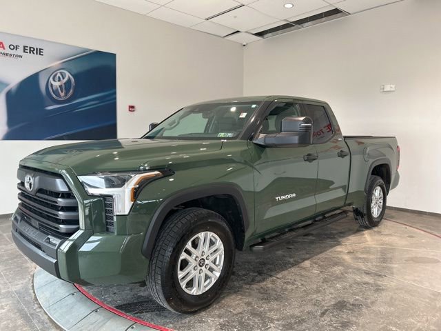 Used 2022 Toyota Tundra SR5 w/ SR5 Convenience Package image 2