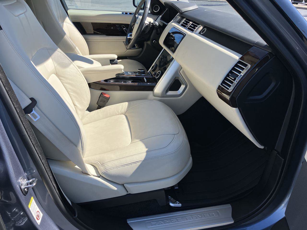 Used 2021 Land Rover Range Rover image 23