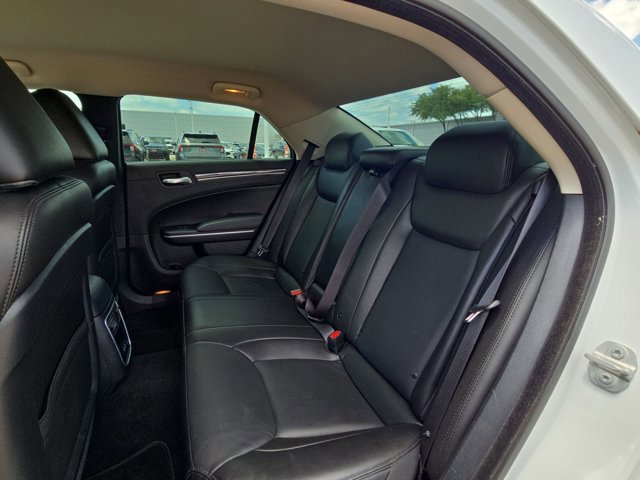 Used 2022 Chrysler 300 Touring L RWD image 18