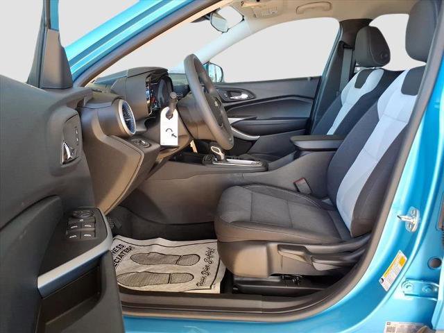 New 2026 Chevrolet Trax LS w/ LS Convenience Package image 20