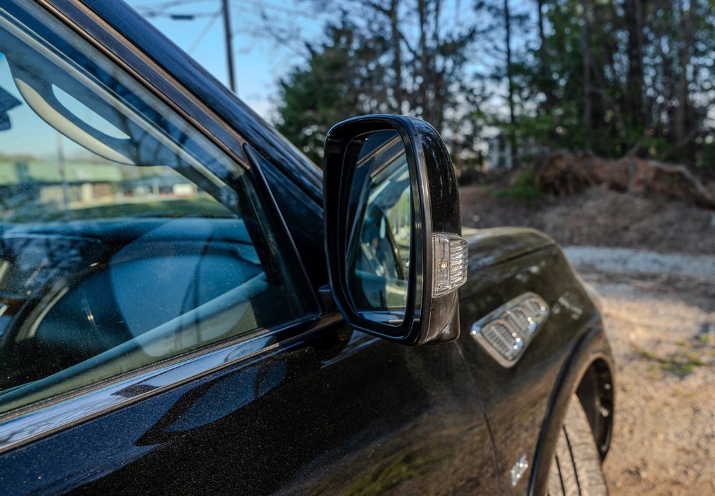 Used 2017 INFINITI QX80 2WD w/ Driver Assistance Package image 12
