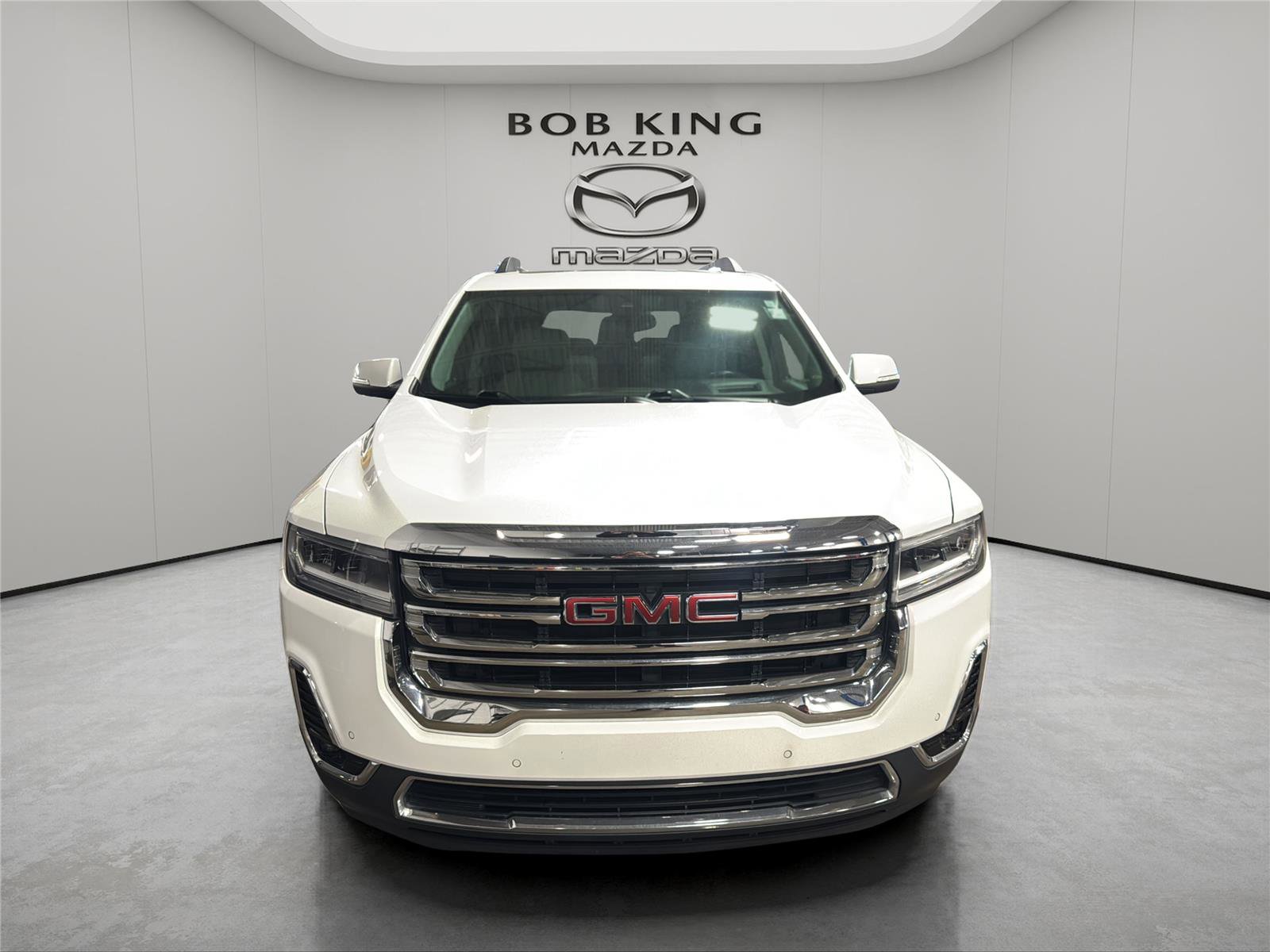 Used 2020 GMC Acadia SLT w/ Driver Alert Package II image 8