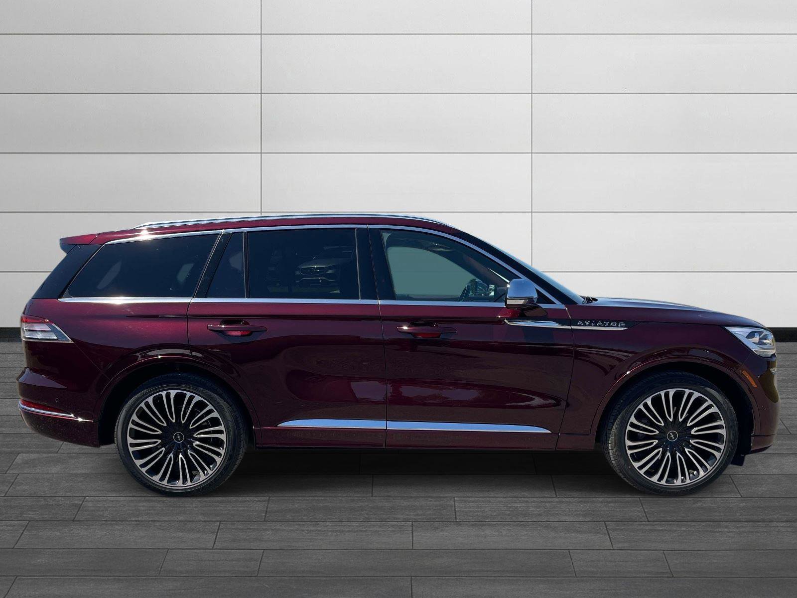 Used 2020 Lincoln Aviator Black Label w/ Dynamic Handling Package AWD/4WD image 2