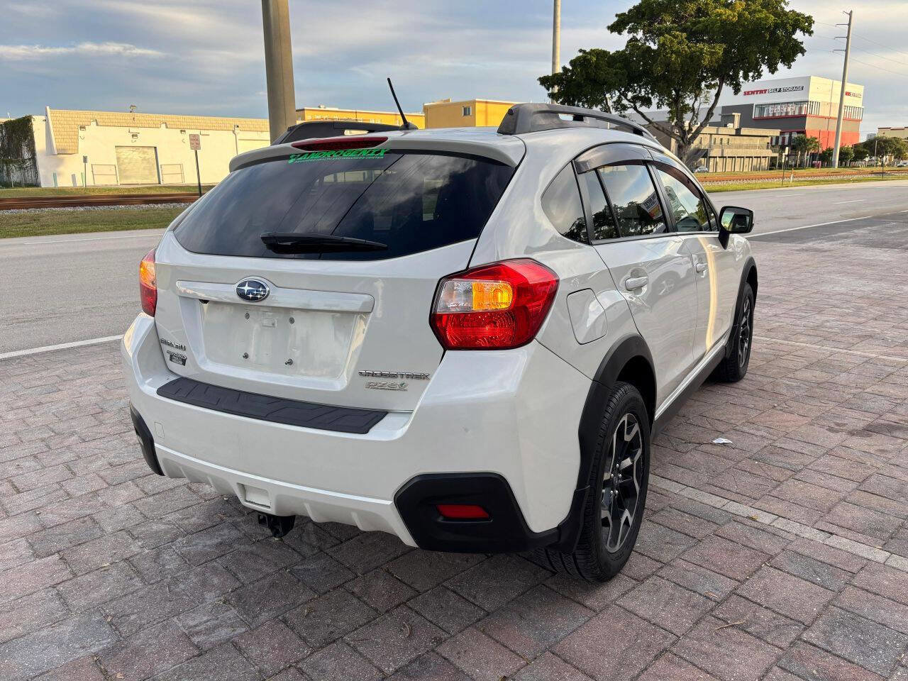 Used 2016 Subaru Crosstrek 2.0i Premium w/ Moonroof Package image 6