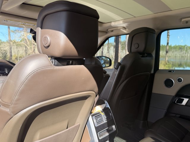 Used 2018 Land Rover Range Rover Sport HSE image 30