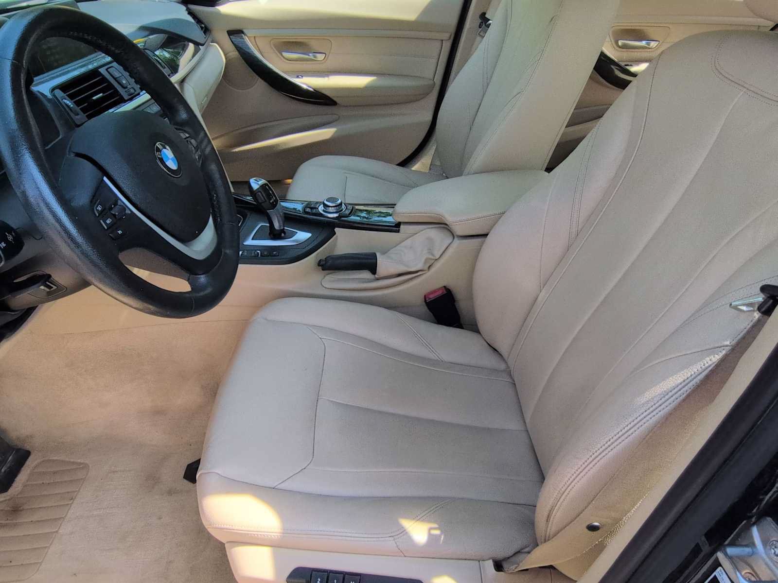 Used 2013 BMW 335i xDrive Sedan AWD/4WD image 17