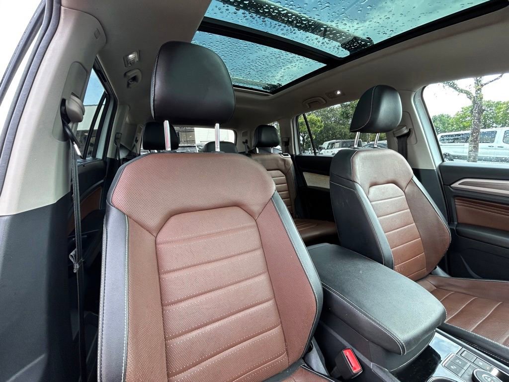 Used 2021 Volkswagen Atlas SEL Premium AWD/4WD image 24