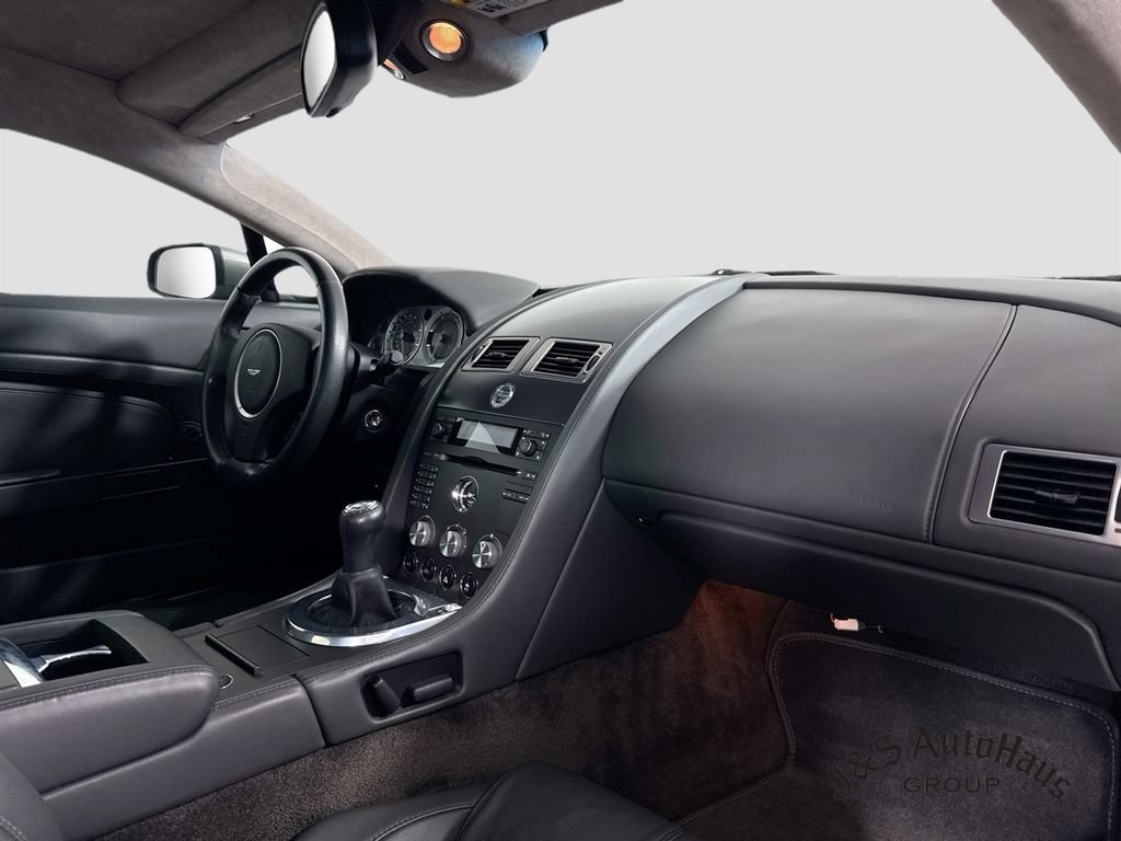 Used 2008 Aston Martin V8 Vantage Coupe RWD image 34