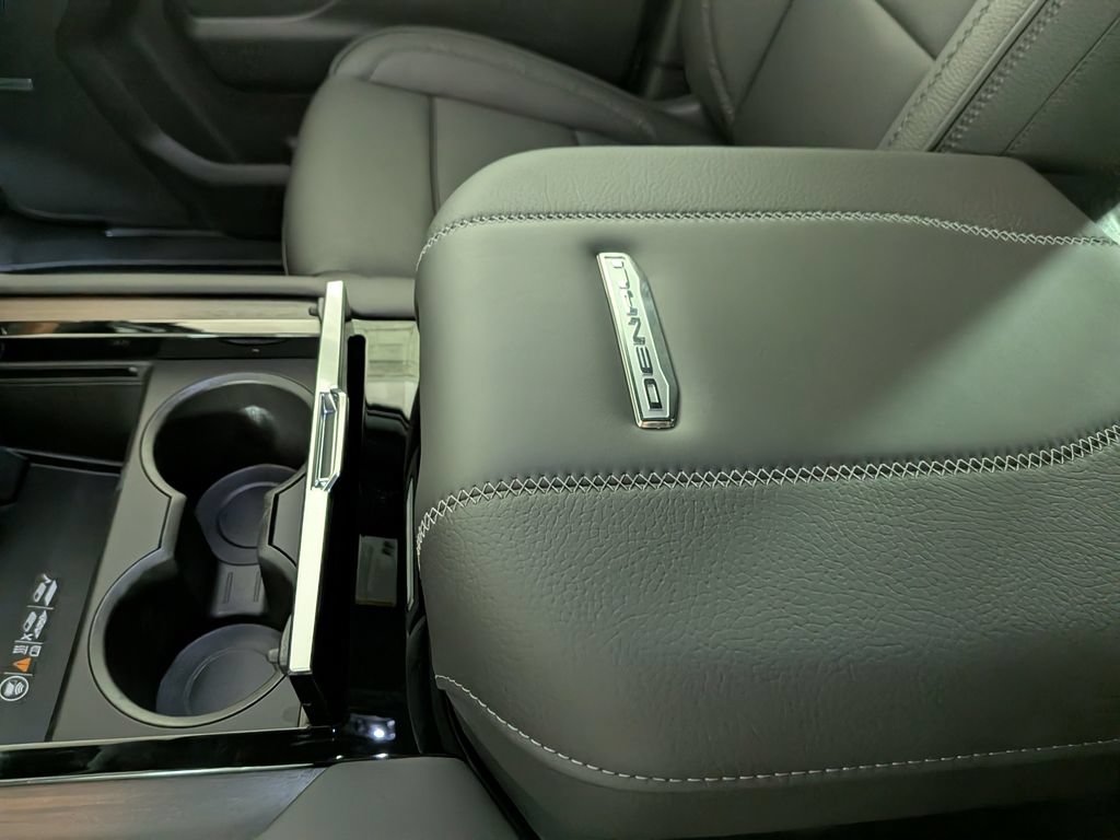 New 2026 GMC Yukon XL Denali AWD/4WD image 29