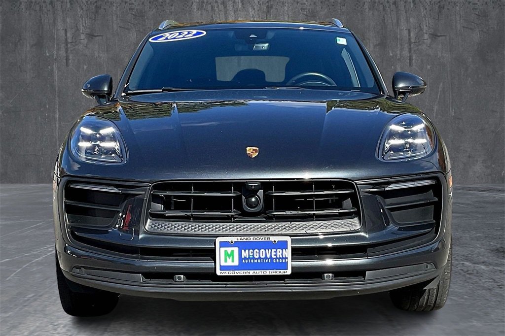 Used 2022 Porsche Macan Base image 2