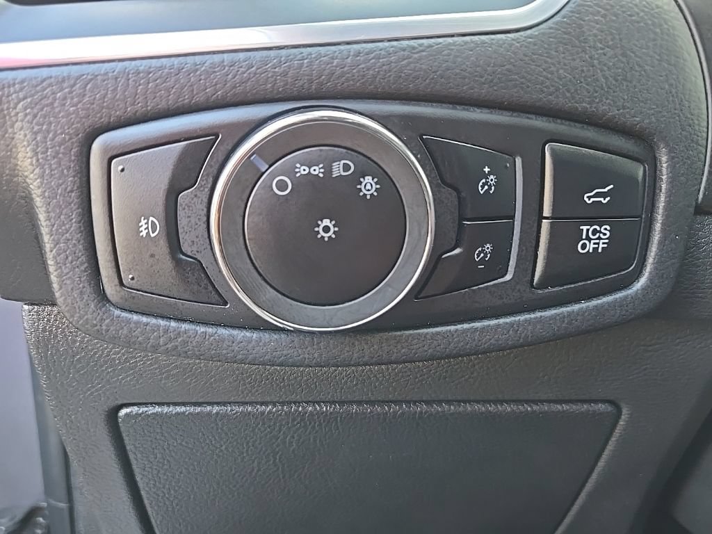 Used 2024 Ford Edge Titanium AWD/4WD image 16