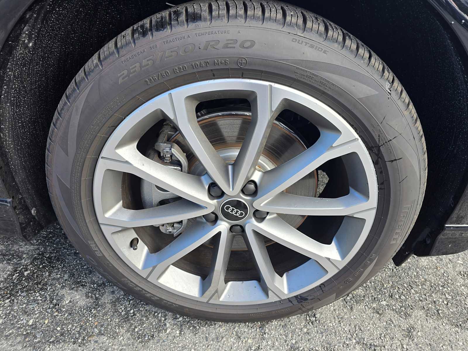 New 2026 Audi Q4 e-tron Premium image 9