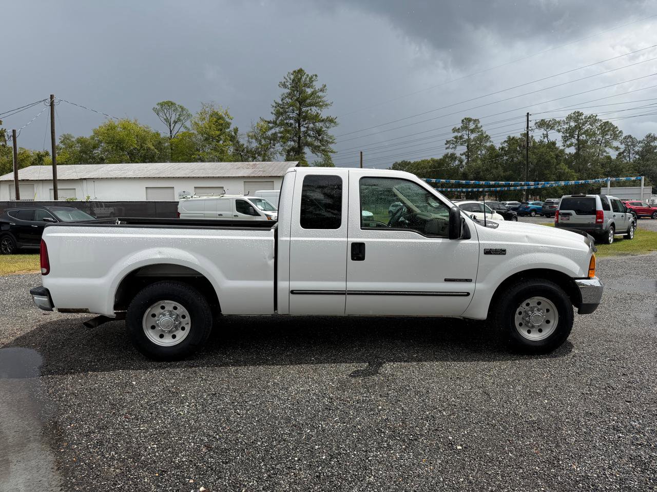 Used 1999 Ford F250 XLT image 4