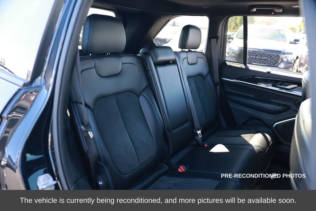 Used 2022 Jeep Grand Cherokee Trailhawk w/ Advanced Protech Group II image 13