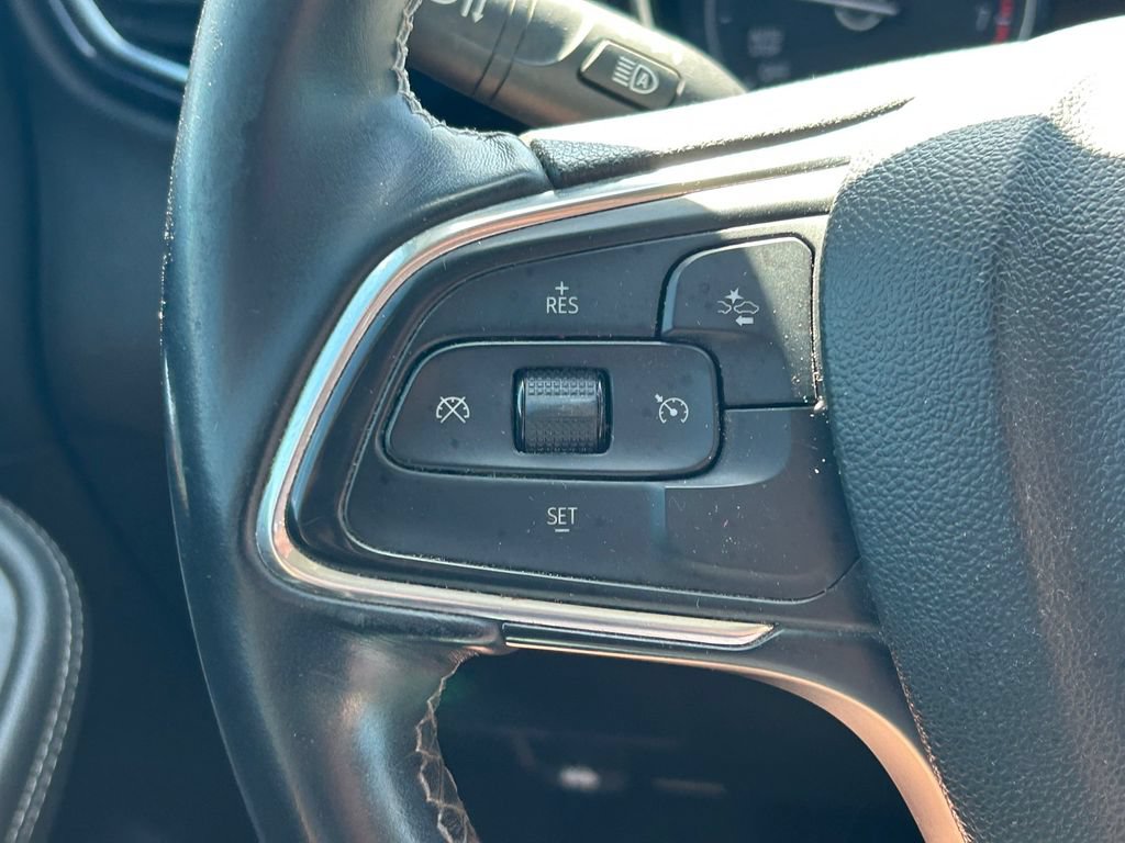 Used 2020 Buick Encore GX Select w/ Sport Touring Package FWD image 35