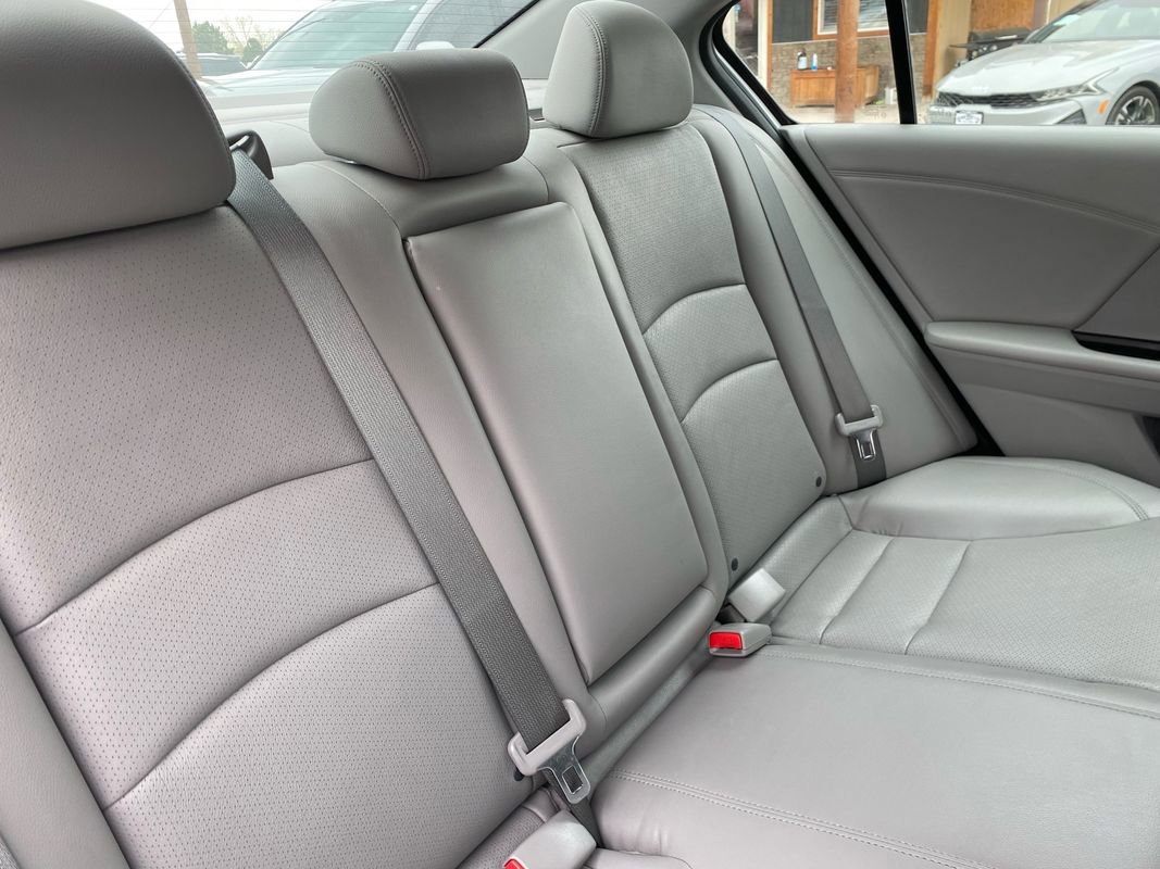 Used 2015 Honda Accord EX-L image 34
