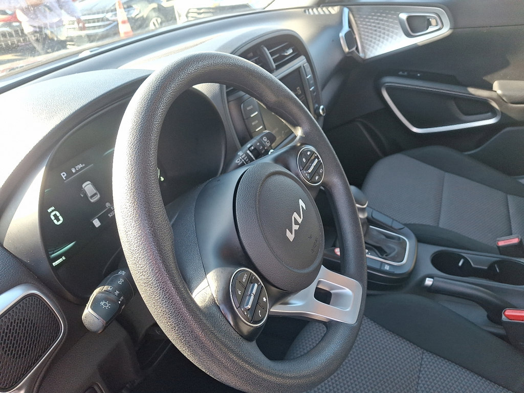 Used 2023 Kia Soul LX w/ Option Group 015 image 24