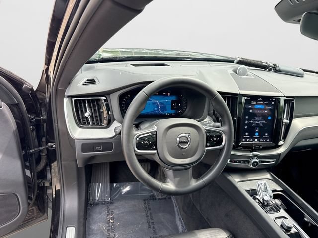 Certified 2024 Volvo XC60 B5 Ultimate AWD/4WD image 14