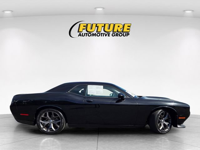 Used 2019 Dodge Challenger GT RWD image 3
