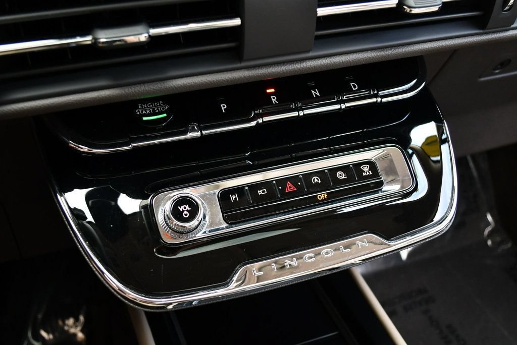 Used 2023 Lincoln Corsair FWD w/ Equipment Group 101A image 58