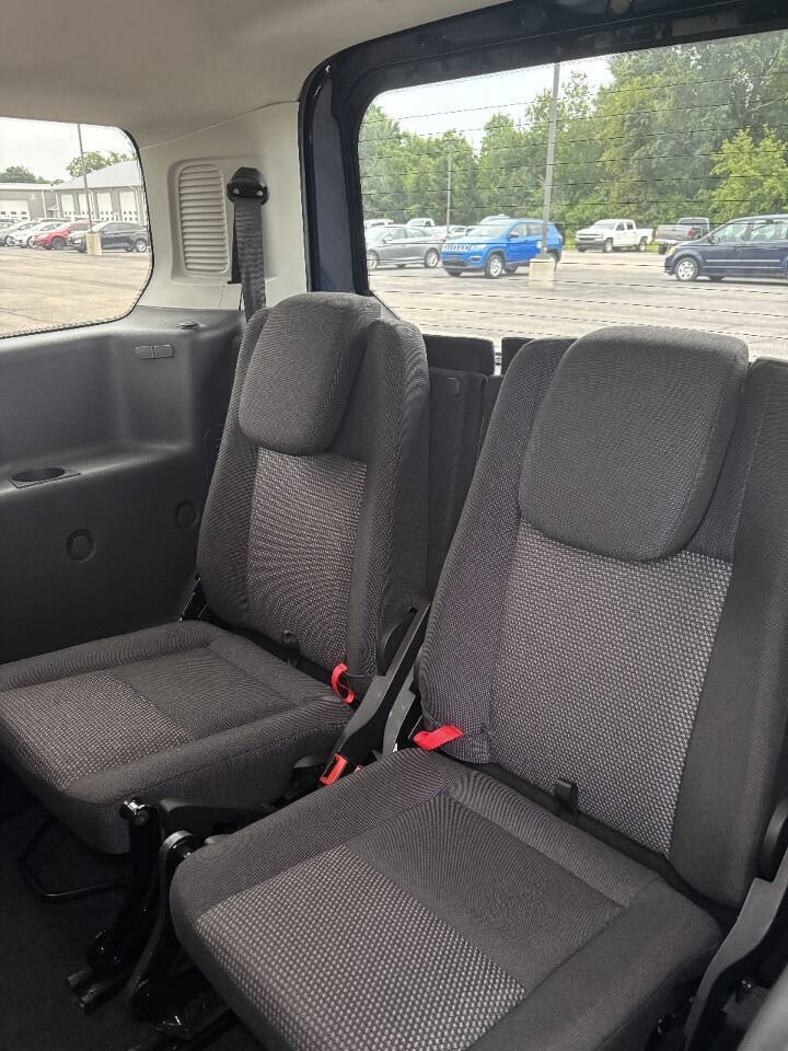 Used 2017 Ford Transit Connect XL FWD image 8