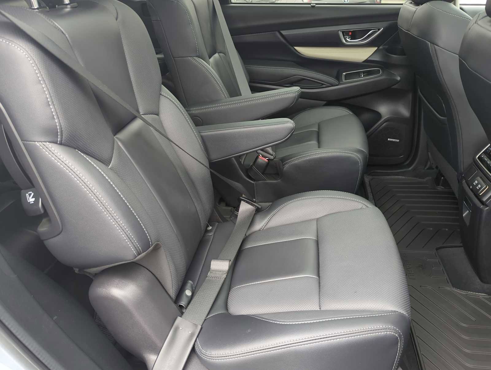 Used 2022 Subaru Ascent Limited w/ Technology Package image 22