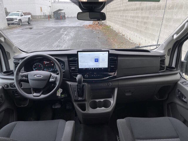 Used 2023 Ford Transit 350 XLT image 15