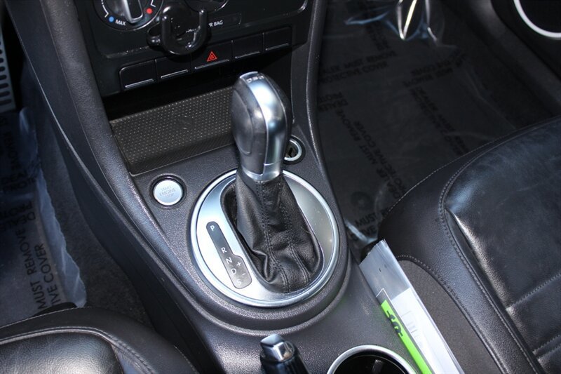 Used 2012 Volkswagen Beetle 2.0T FWD image 12
