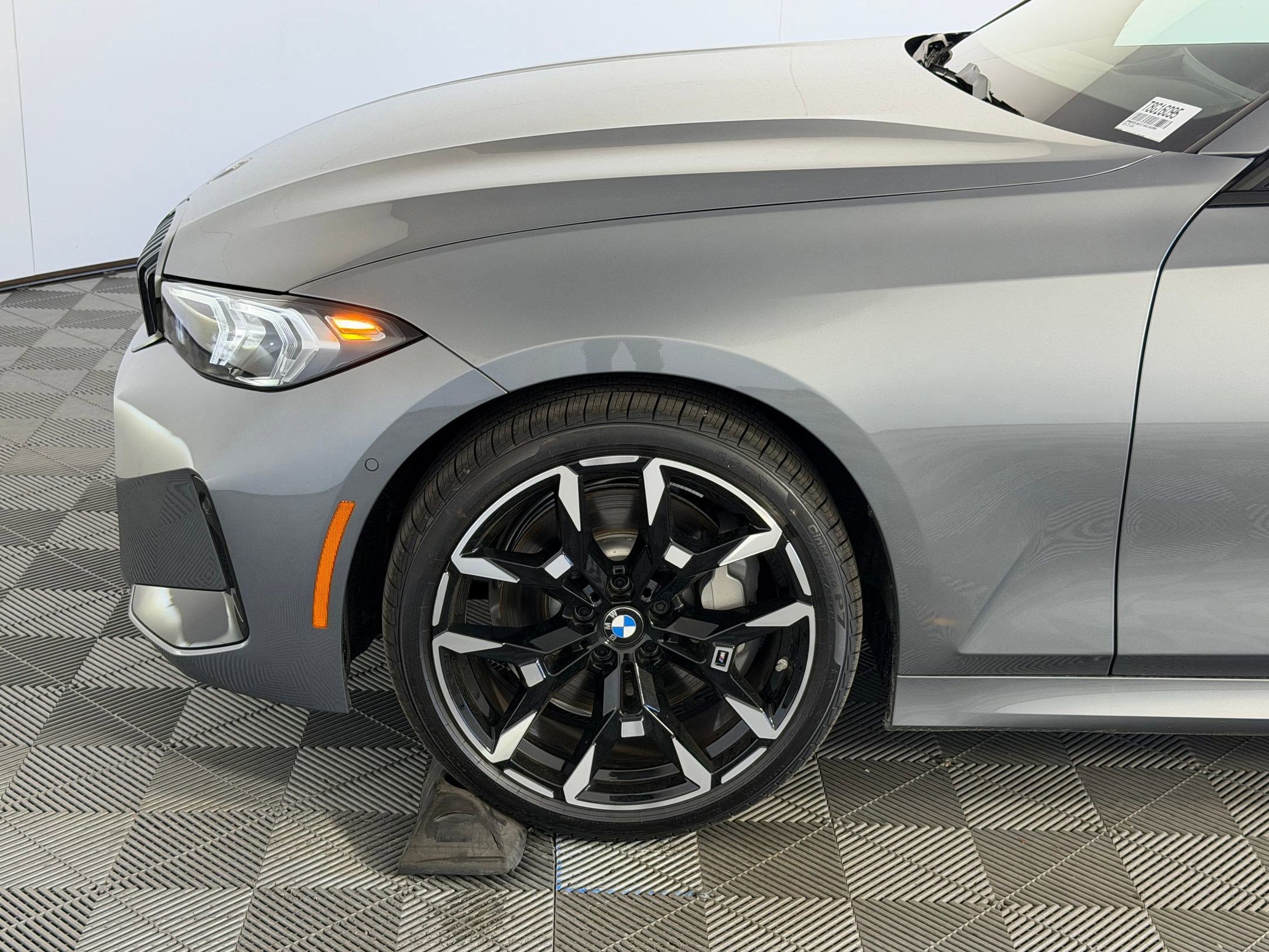 Used 2026 BMW 330i Sedan w/ M Sport Package image 9