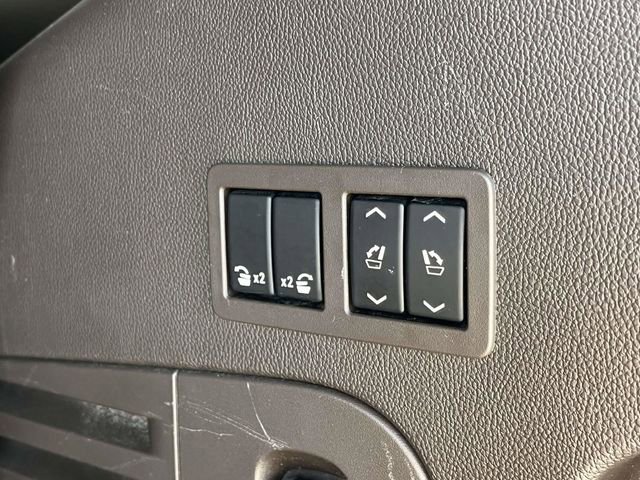 Used 2017 GMC Yukon Denali w/ Open Road Package image 24