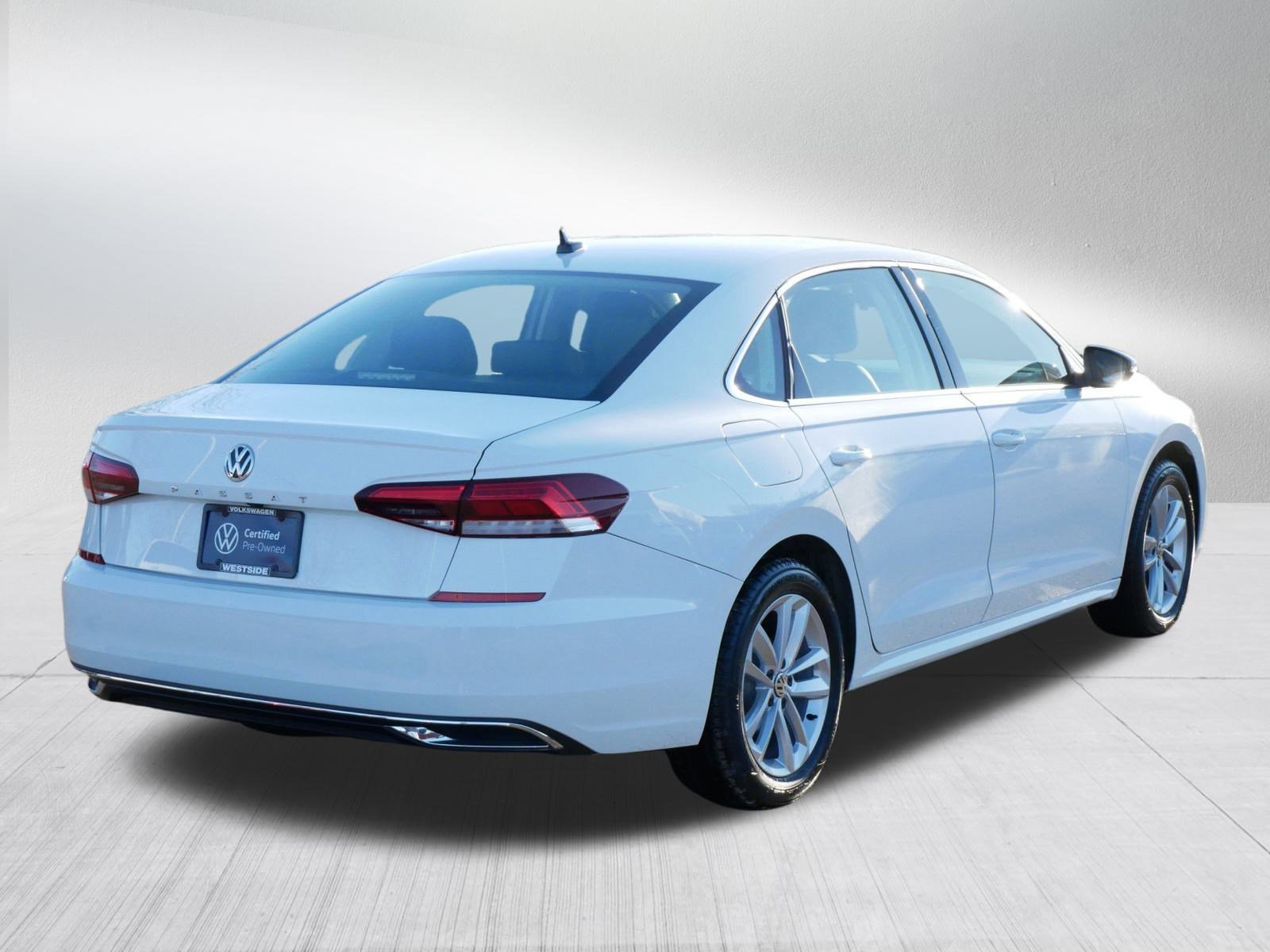 Certified 2020 Volkswagen Passat 2.0T SE w/ Sunroof Package image 7
