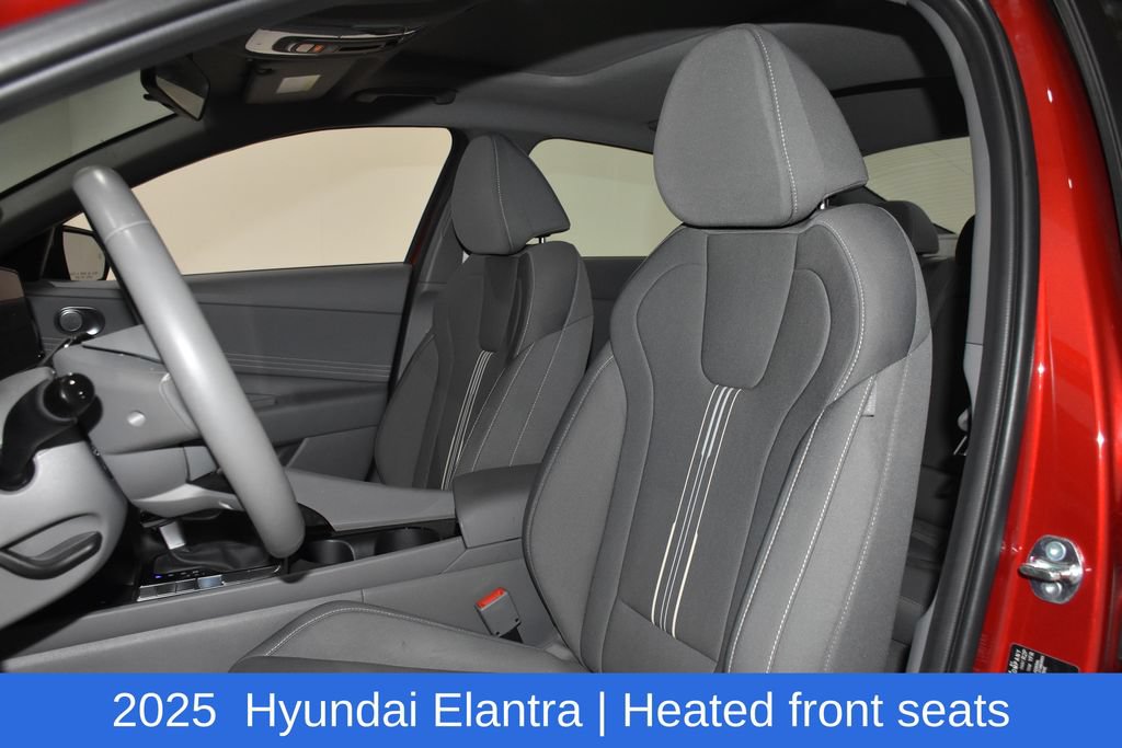 Used 2025 Hyundai Elantra SEL FWD image 25
