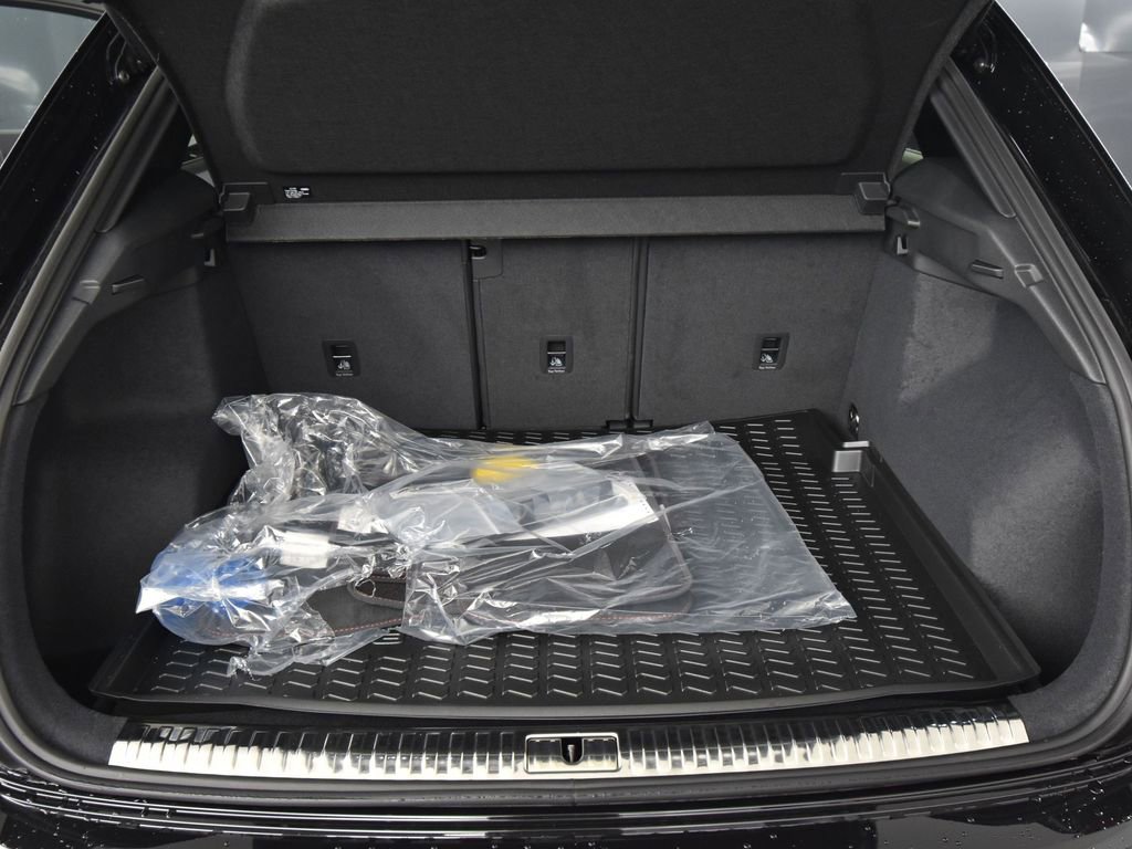 New 2025 Audi Q3 2.0T Premium Plus image 21