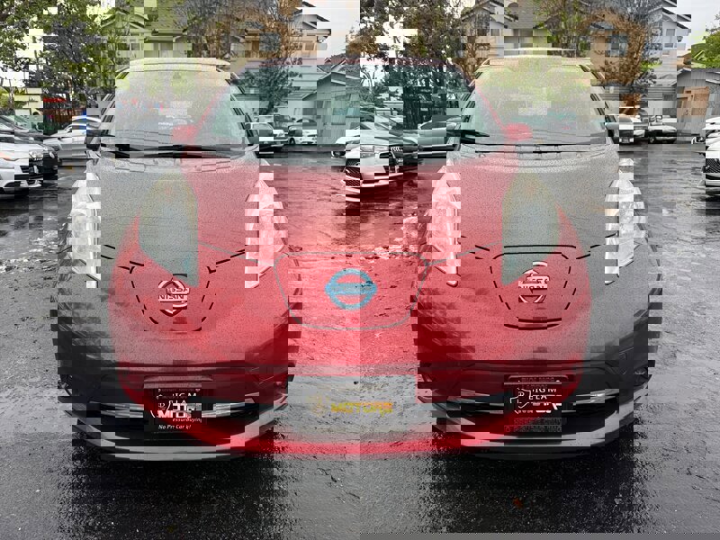 Used 2015 Nissan Leaf S w/ Charge Package FWD image 2