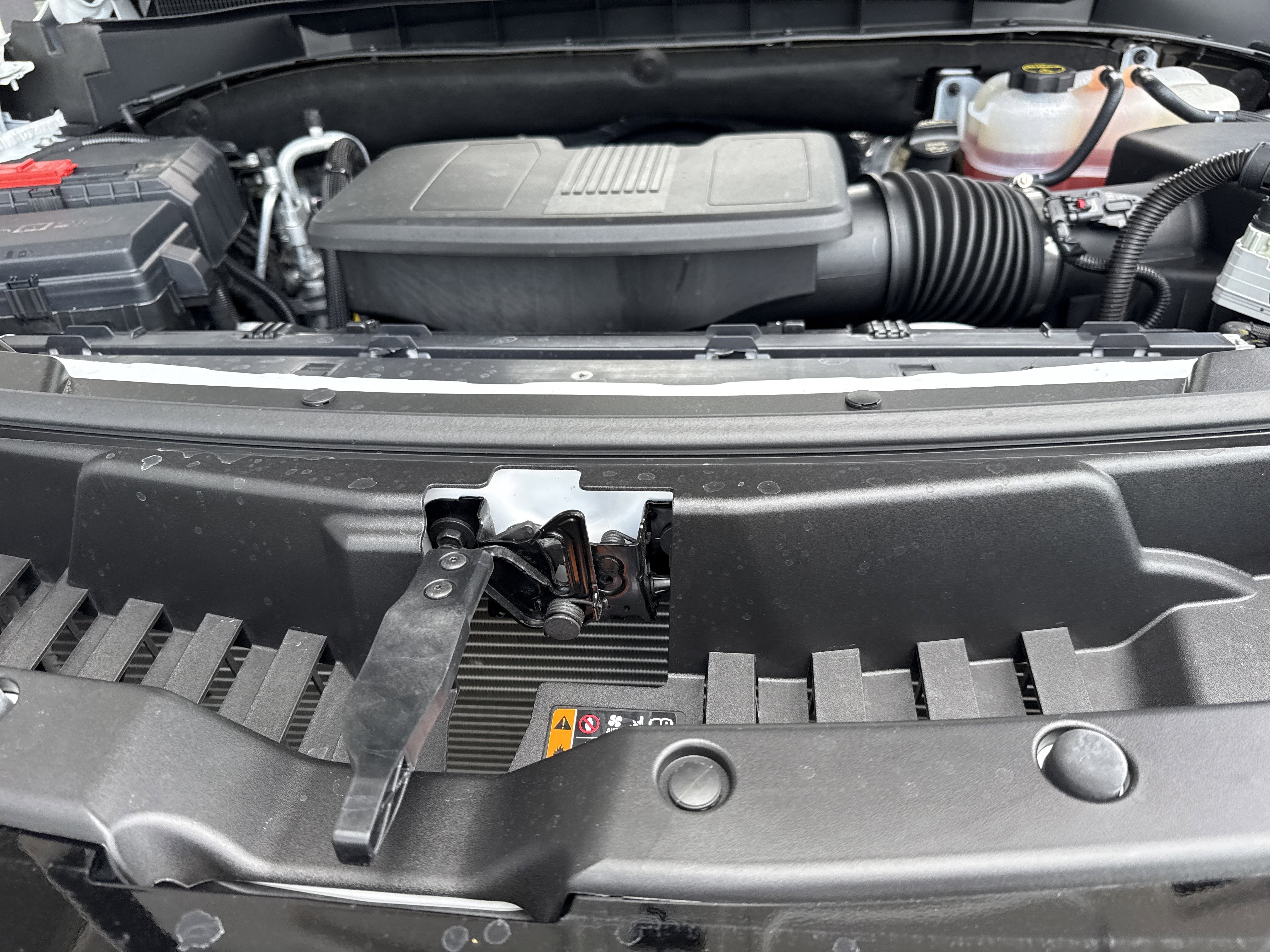 Used 2025 GMC Yukon AT4 Ultimate w/ LPO, Floor Liner Package image 19