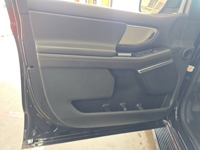 Used 2025 Ford Expedition Active AWD/4WD image 15