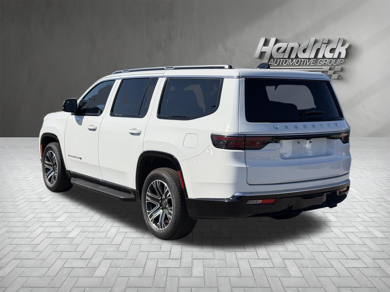 Used 2025 Jeep Wagoneer Series II RWD image 7