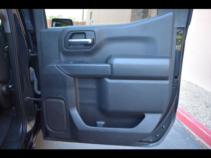 Used 2022 Chevrolet Silverado 1500 Custom w/ Safety Confidence Package AWD/4WD image 27