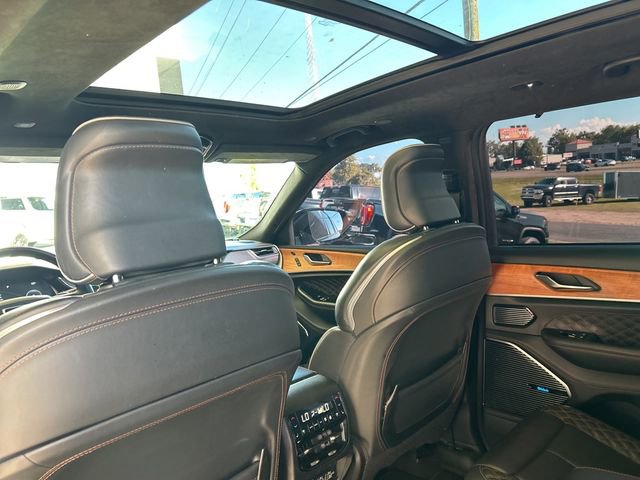 Used 2021 Jeep Grand Cherokee L Summit AWD/4WD image 10