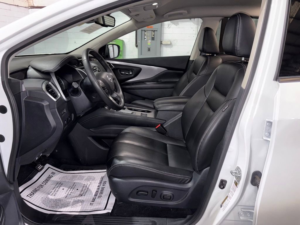 Used 2024 Nissan Murano SV w/ SV Midnight Edition Package FWD image 17